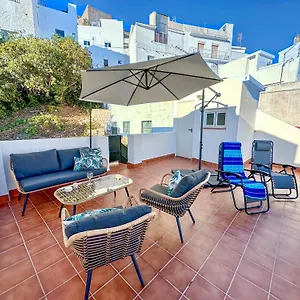 Casa Con Terraza Y Patio Privado En Hébergement de vacances